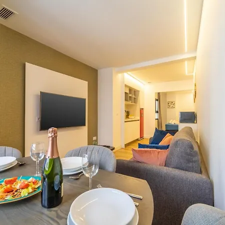 Myflats Urban Apartment *